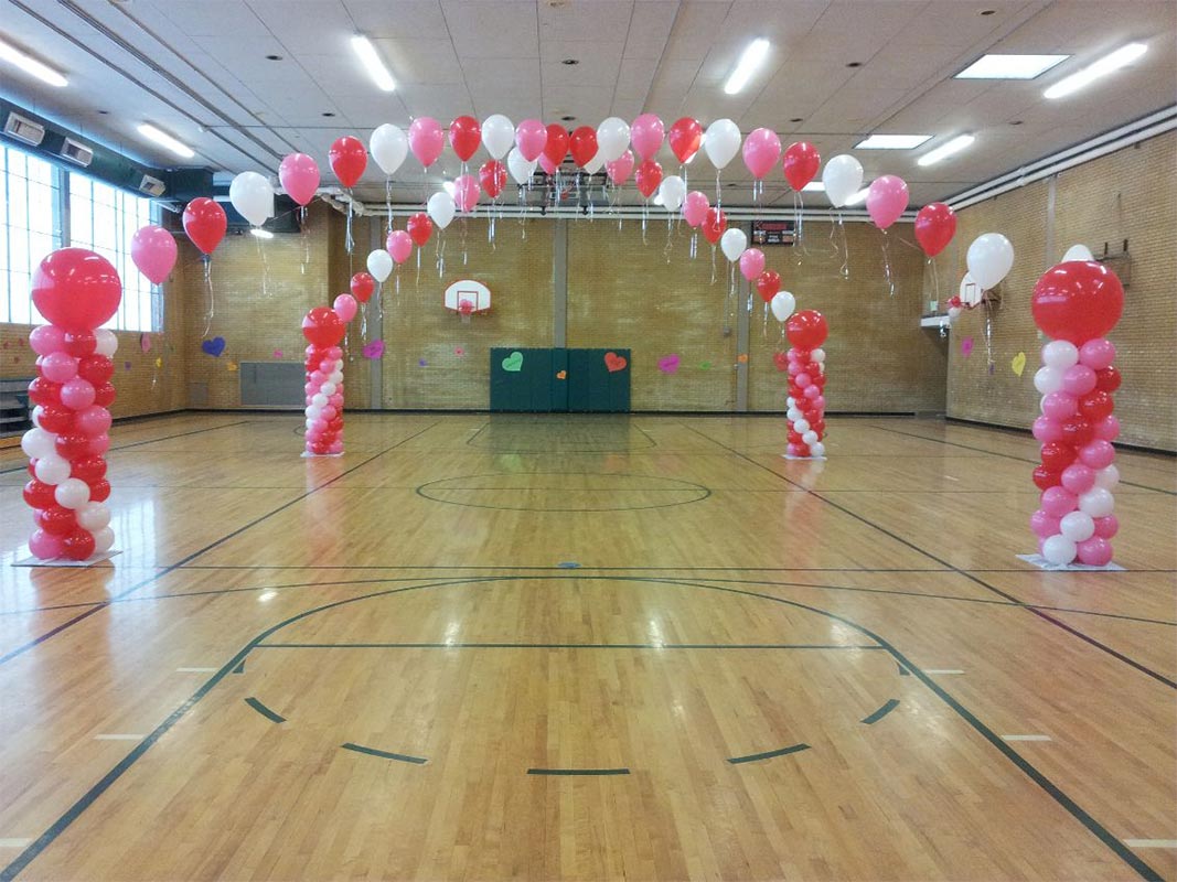 Valentine crossing arches with balloon columns at hillcrest