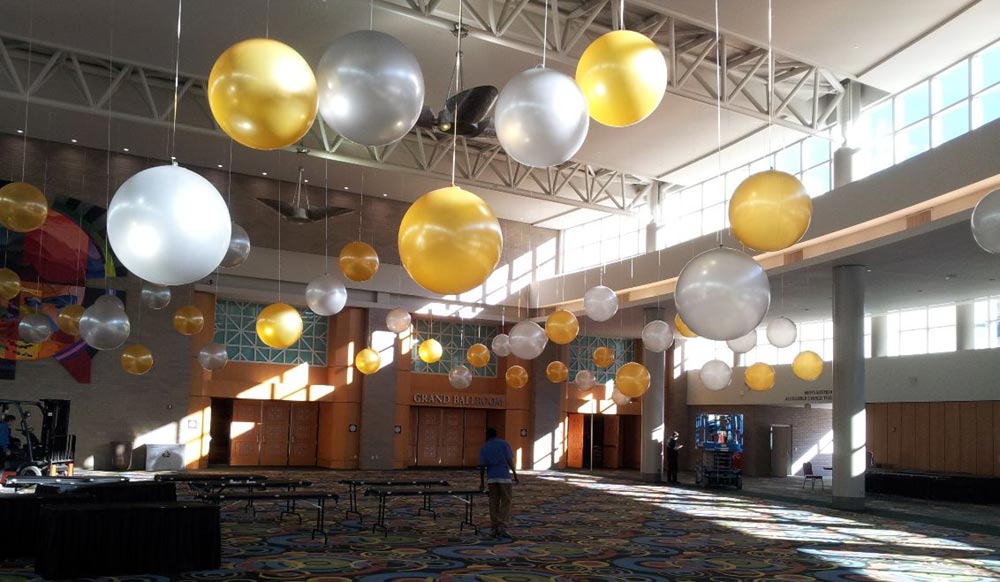 Ceiling decor - balloons
