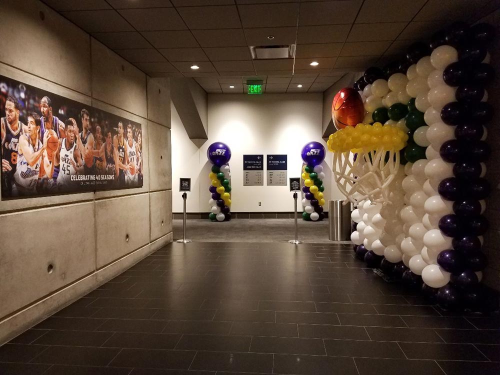 Balloon basketball wall