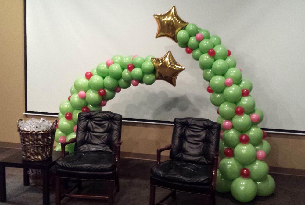 Dr. Seuss Christmas tree balloons